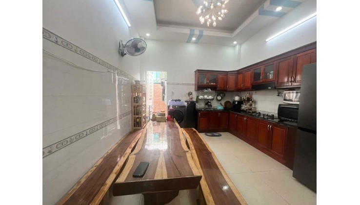 RẺ NHẤT KHU VỰC – Nhà mới 4 tầng Hiệp Bình Chánh – Hoàn công chuẩn – Hẻm xe hơi – Nhỉnh 5 tỷ
